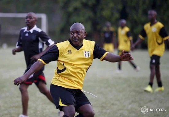 Futbolda ölkə prezidentinə kobudluq edən klubun rəsmiləri həbs edildi - FOTO 