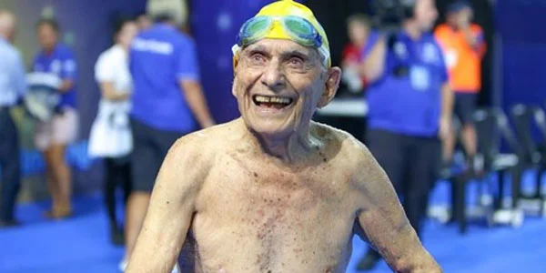 99 yaşlı idmançı dünya rekordu qırdı - FOTO 