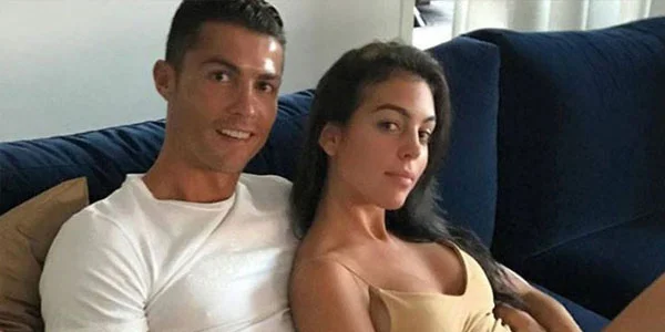 Ronaldonun sevgilisinin bu fotoları 500 min "like" topladı 