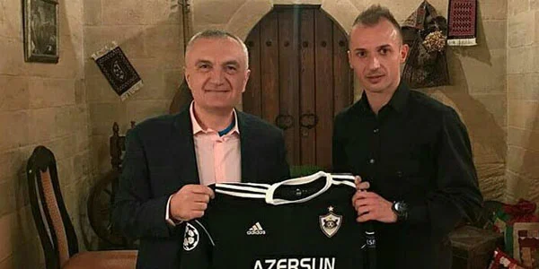 “Qarabağ”ın futbolçusu ölkə prezidenti ilə görüşdü - FOTOLAR 