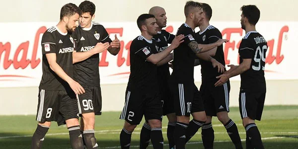 "Qarabağ" qələbə qazandı, Gəncədə xallar bölündü 