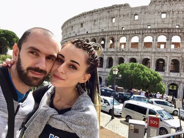 Ramil Quliyev özündən 7 yaş kiçik ukraynalı qızla evləndi - FOTOLAR 