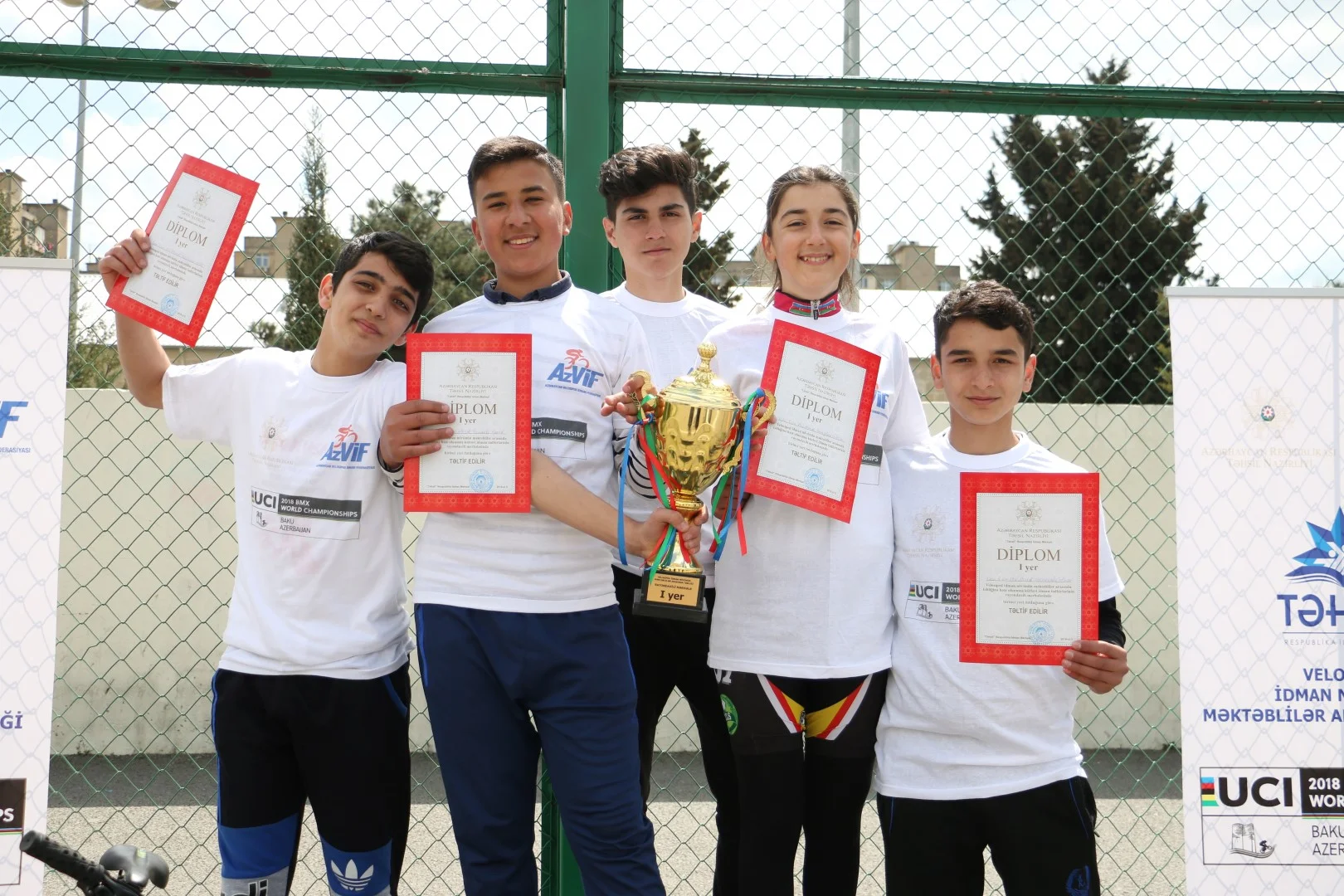 BMX üzrə dünya çempionatına dəstək yarışları başlayıb - FOTOLAR 