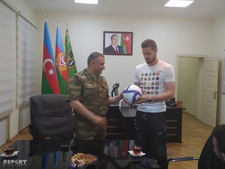 "Qarabağ"ın futbolçuları cəbhə bölgəsində - FOTOLAR 
