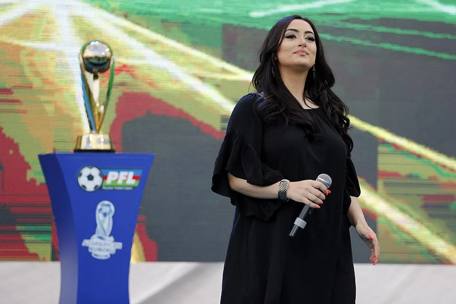 Qəbələdə möhtəşəm şou: himn fərqli tərzdə oxundu, Seeya stadionu coşdurdu - FOTOLAR 