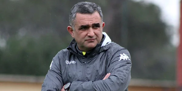 "Neftçi" Tərlan Əhmədovu istefaya göndərdi 