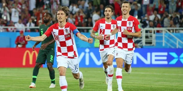 "DÇ-2018": Messi Argentinanı məys etdi, Xorvatiya qələbə qazandı 