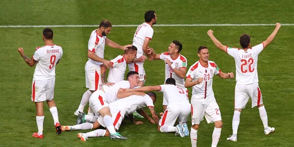 "DÇ-2018": İsveçrə Braziliyanı büdrətdi, serblər qələbə qazandı 