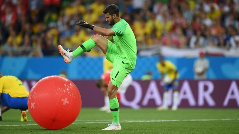 "DÇ-2018": Braziliya - İsveçrə oyunu FOTOLARda 