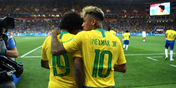 "DÇ-2018": Braziliya - İsveçrə oyunu FOTOLARda 