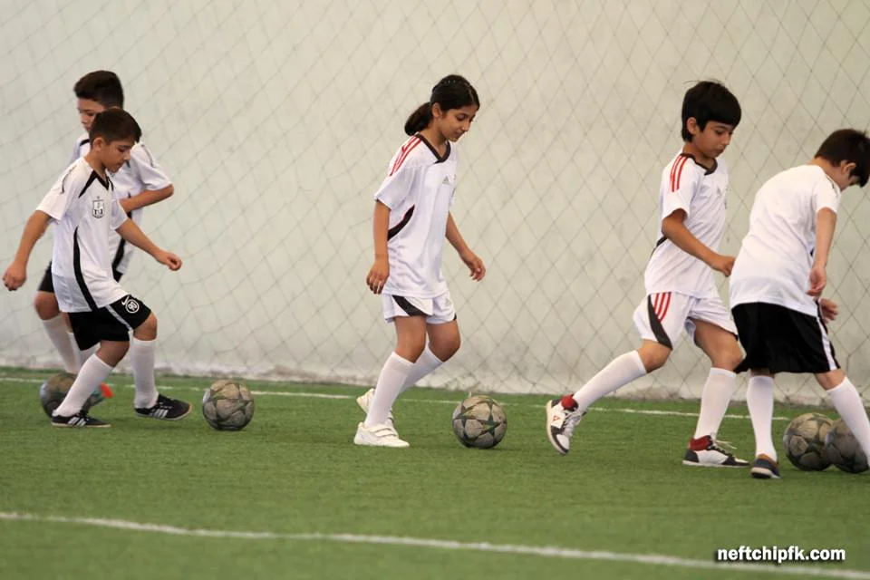 "Neftçili Yay Futbol Düşərgəsi" davam edir: 2-ci qrup başa çatdı - FOTO/VİDEO 