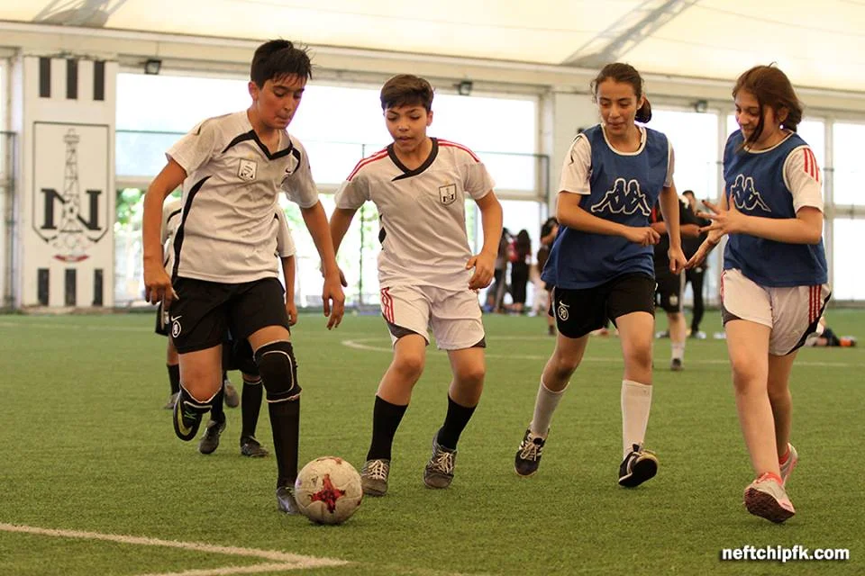 "Neftçili Yay Futbol Düşərgəsi" davam edir: 2-ci qrup başa çatdı - FOTO/VİDEO 