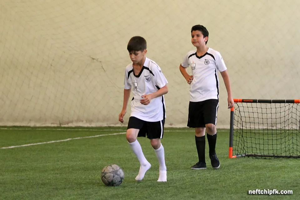"Neftçili Yay Futbol Düşərgəsi"ndə 3-cü qrup başladı (FOTOLAR) 