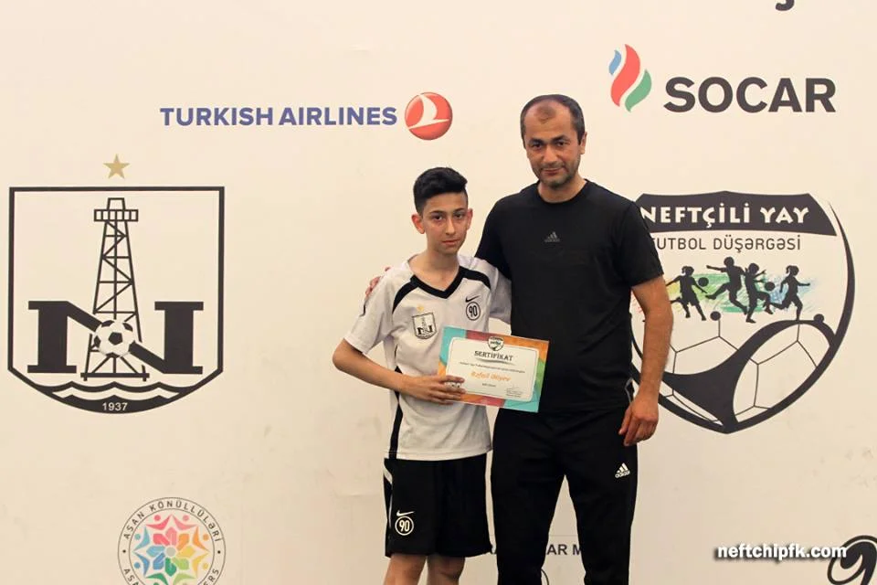 "Neftçili Yay Futbol Düşərgəsi" tamamlandı (FOTOLAR) 