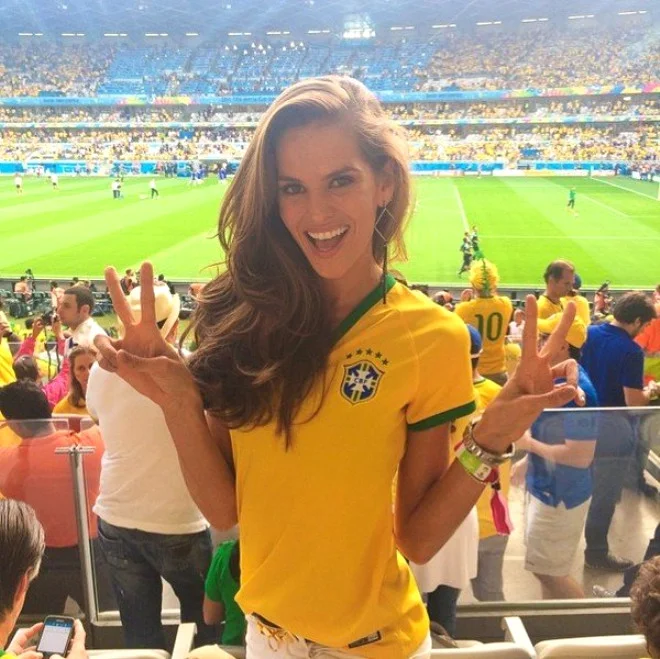 "DÇ-2018": Braziliyalı model mundiala damğa vurdu - FOTOLAR 