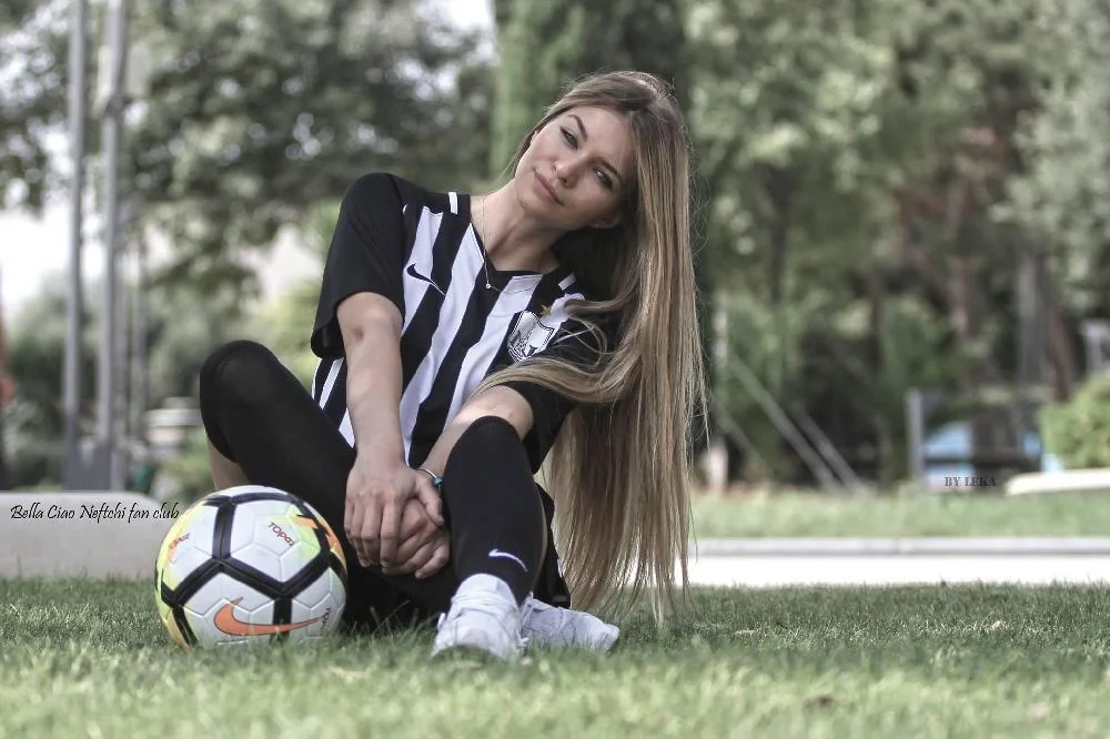 Xanım fotoqrafdan “Neftçi” üçün cazibədar fotosessiya 