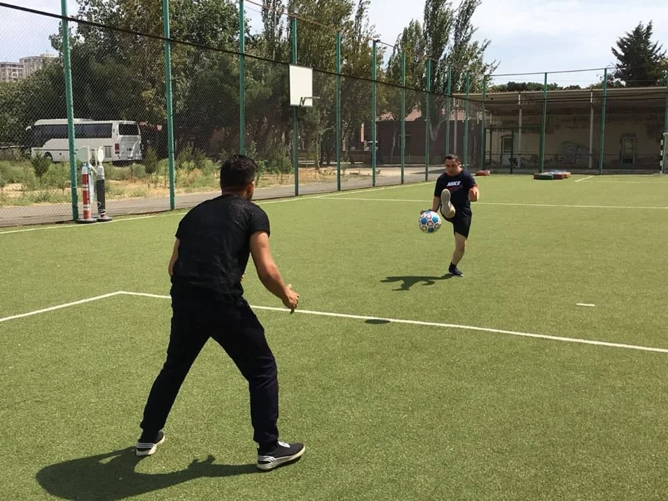 Azərbaycanda daun sindroumlulardan ibarət futbol komandası yaradılır - FOTOLAR 