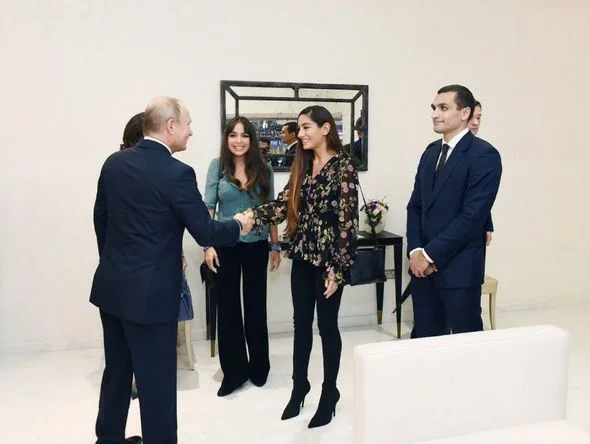 İlham Əliyev və Putin cüdo yarışlarını izləyib (FOTOLAR) 