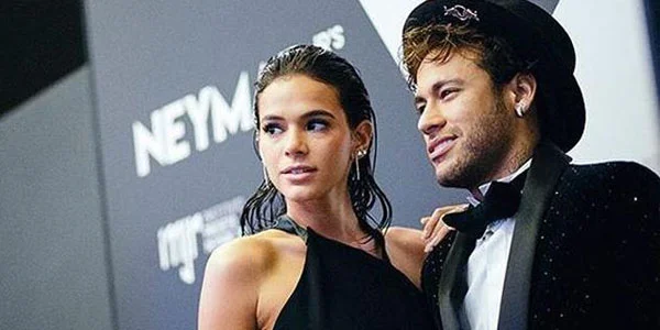 Neymar seçkilərə görə sevgilisindən ayrıldı - FOTOLAR 
