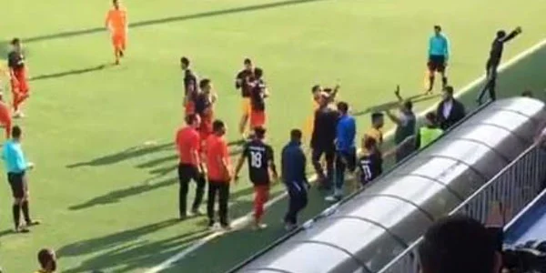 “FC Baku” - “Şahdağ” oyununda dava düşdü: meydana polis girdi - FOTOLAR 