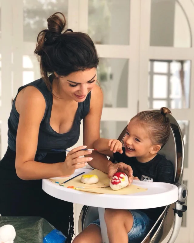 Sneyderin arvadının çılpaq fotoları sosial medianı "partlatdı" 