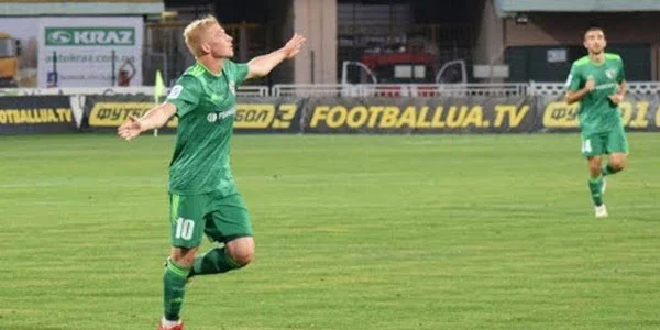 "Vorskla"nın forvardı: "Qapıya daha çox zərbə vurmaq..." 