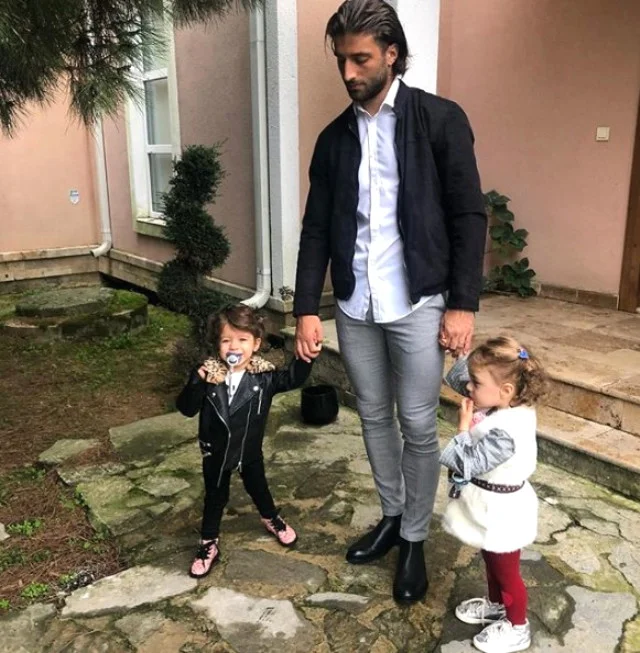 Futbolçunun arvadı: "Ərim telefonda oyun oynadığına görə uşağımız olmur" 