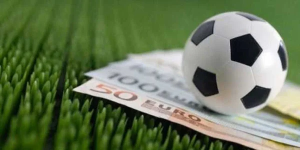Azərbaycan çempionatında futbolçuların orta illik əmək haqqı açıqlandı - SİYAHI 