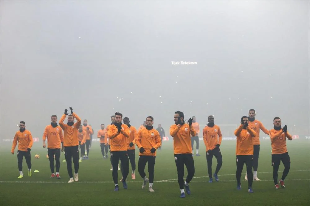 "Qalatasaray"ın məşqində 40 min azarkeş - FOTO/VİDEO 