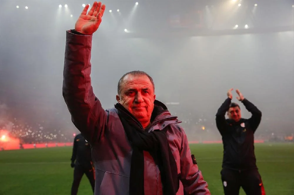 "Qalatasaray"ın məşqində 40 min azarkeş - FOTO/VİDEO 