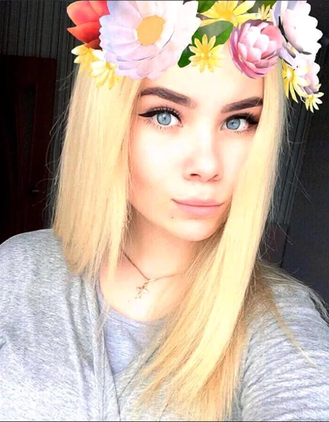 Hamama "iPhone" ilə girən xanım idmançı öldü - FOTOLAR 