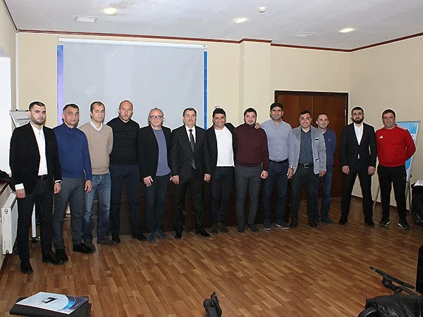 Azərbaycanın 8 məşqçisinə UEFA-nın Pro lisenziyası verildi - SİYAHI 
