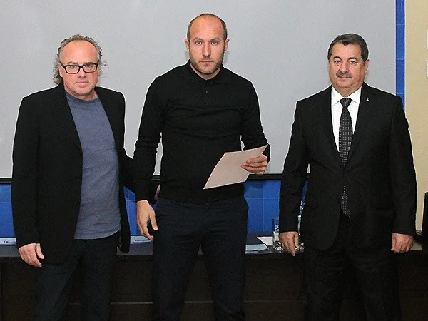 Azərbaycanın 8 məşqçisinə UEFA-nın Pro lisenziyası verildi - SİYAHI 
