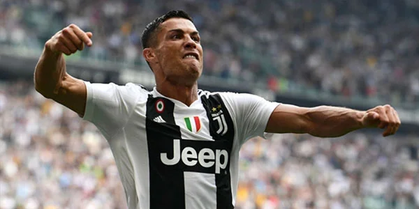 Ronaldo evini satışa çıxardı - FOTOLAR 