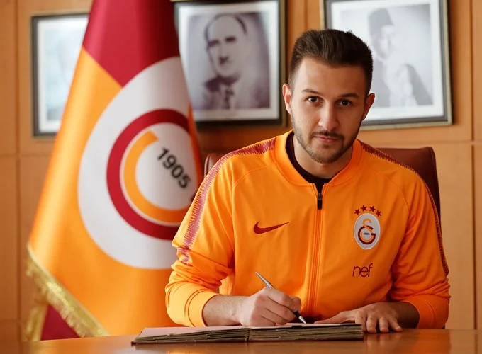 "Qalatasaray" 3 qapıçı və 1 yarımmüdafiəçi ilə müqavilə bağladı - FOTOLAR 