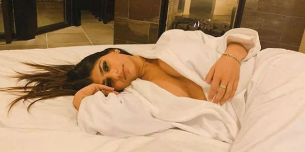 Məşhur ərəb porno ulduz “pensiyaya” çıxdı, futbolda işə başlayır - FOTOLAR 