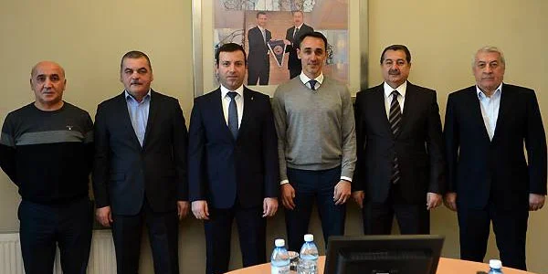 Sadıqovla Diniyev səmimi danışsaydı… 