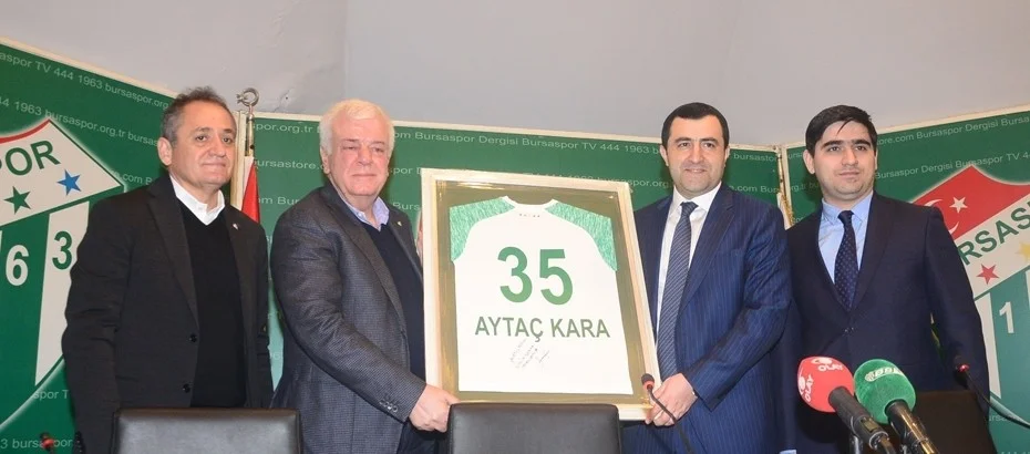 "Neftçi" "Bursaspor"la müqavilə imzaladı - FOTOLAR 