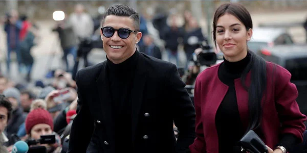 Məhkəmə Ronaldo ilə bağlı qərar verdi: 23 ay həbs və 18,8 milyon cərimə - FOTOLAR 
