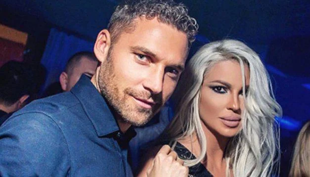 Ərini aldatdığı futbolçunu təhdid etdi, məhkəməyə verildi 