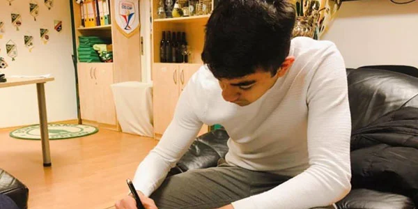 Azərbaycanlı futbolçu Çexiyada klubunu dəyişdi - FOTO 
