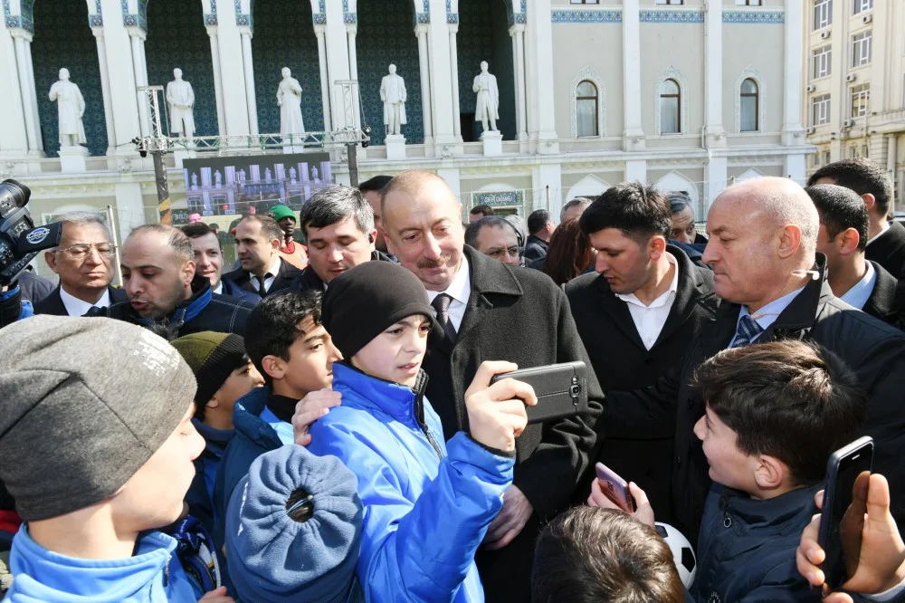 İlham Əliyev və Leyla Əliyeva ulduzların oyununda - FOTOLAR 