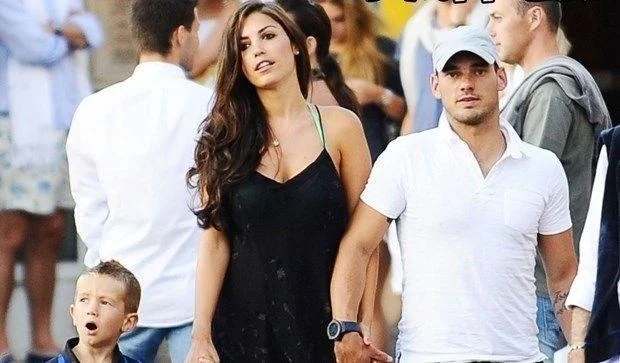 Hollandiyanın ən seksual qadınından boşanır - FOTOLAR 