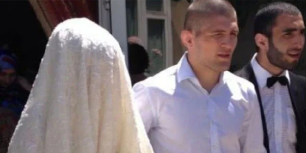Makqreqor Həbib Nurməhəmmədovun arvadını təhqir etdi - FOTO 