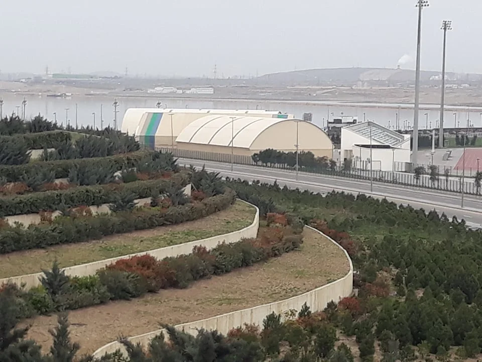 BOS-da çadır şəhərciyi və ya təyyarə anqarı - FOTOLAR 