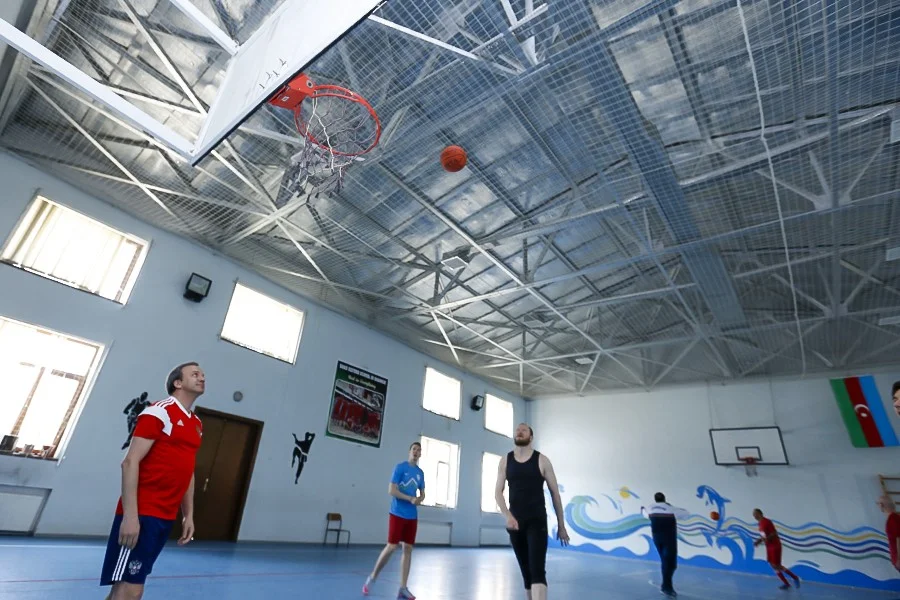FIDE prezidenti Şəmkirdə basketbol oynadı - FOTOLAR 