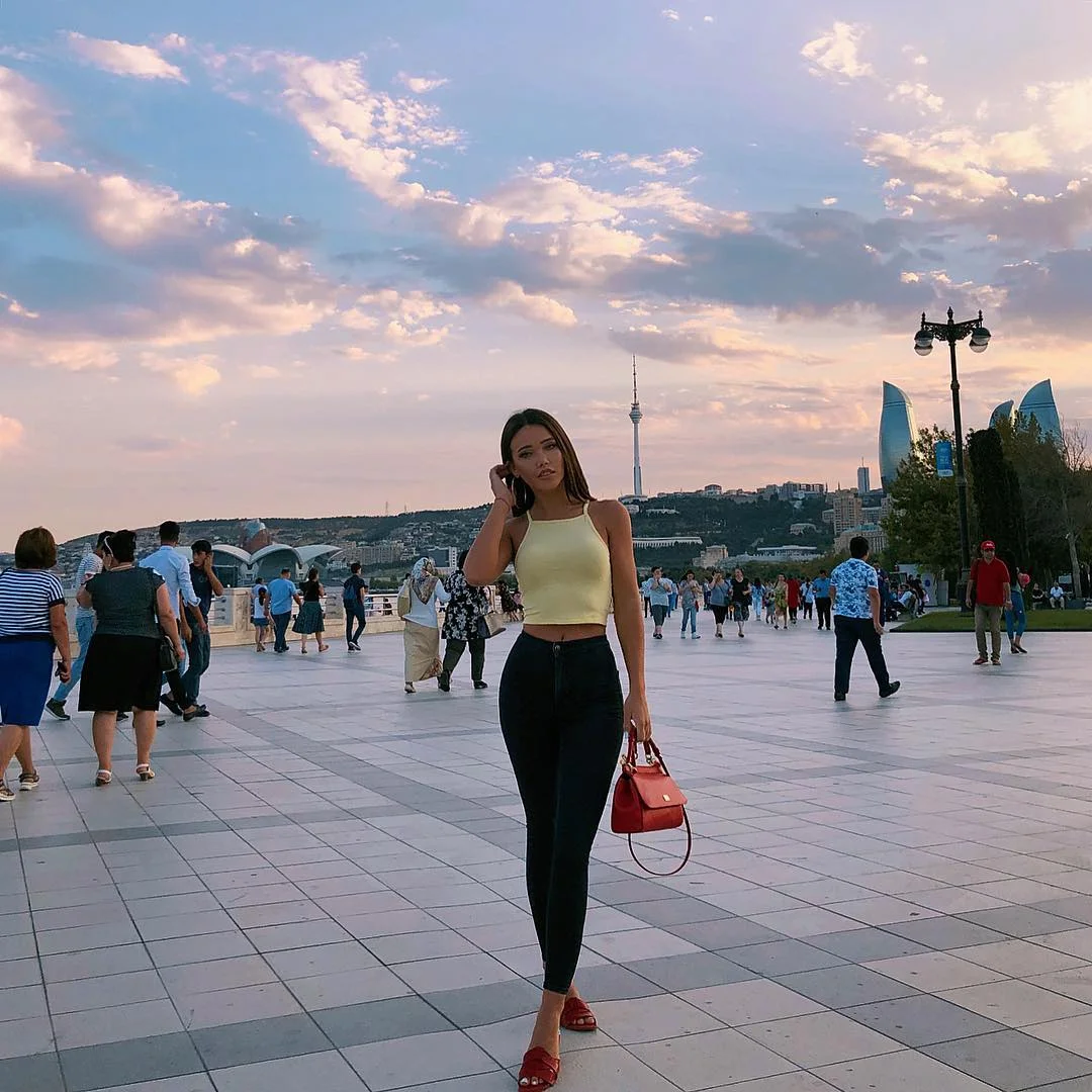 Bakıya gələn “Formula-1” gözəlləri - FOTOLAR 