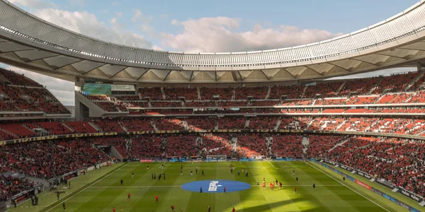 Məşhur klubun stadionunda porno film çəkildi 