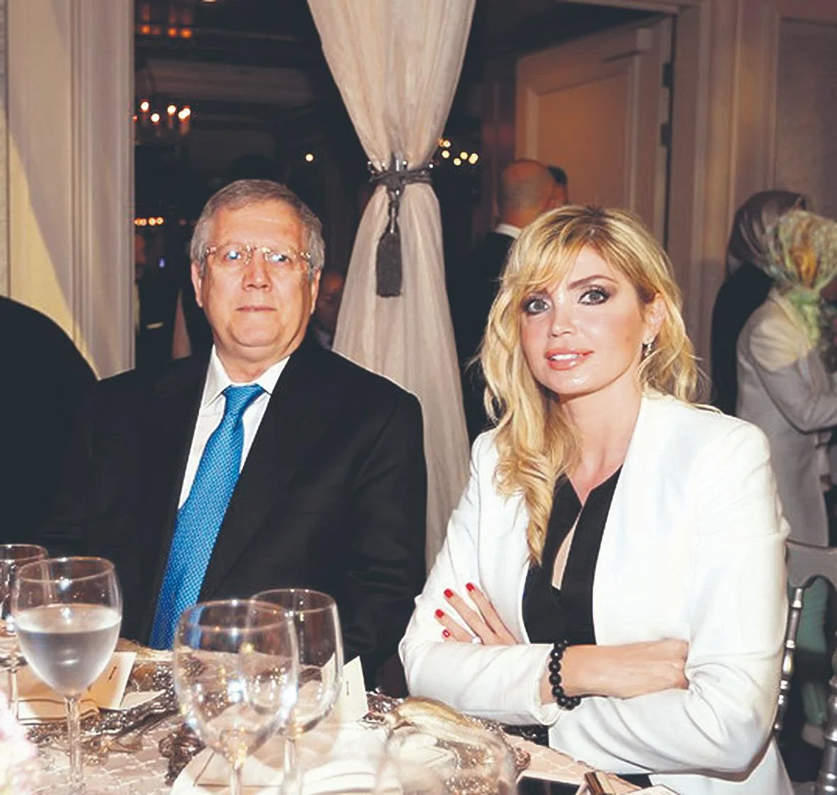 Əziz Yıldırım boşanır - FOTOLAR 
