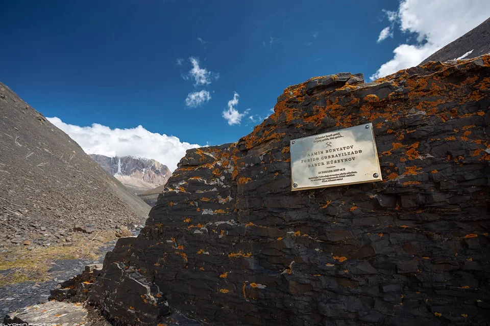 Tufandağda həlak olan alpinistlərin adı əbədiləşdirildi - FOTOLAR 